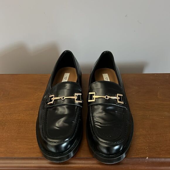 H&M Black gold accent loafer - Picture 4 of 12